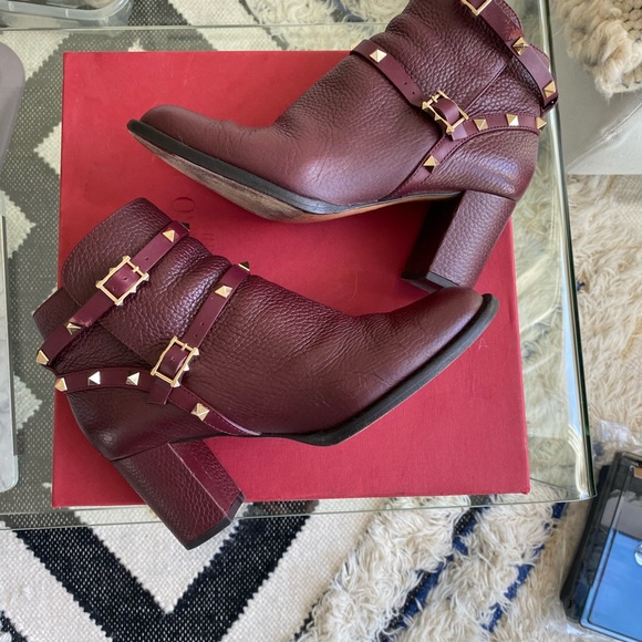 Valentino Rockstud Booties - Picture 4 of 8
